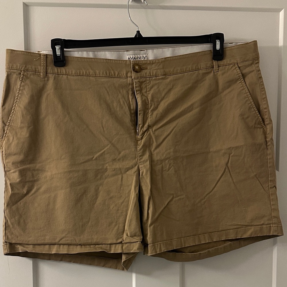 Ava & Vic khaki shorts
